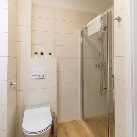 Apartment Rent Like Home - Apartament Kolo Brzegu I