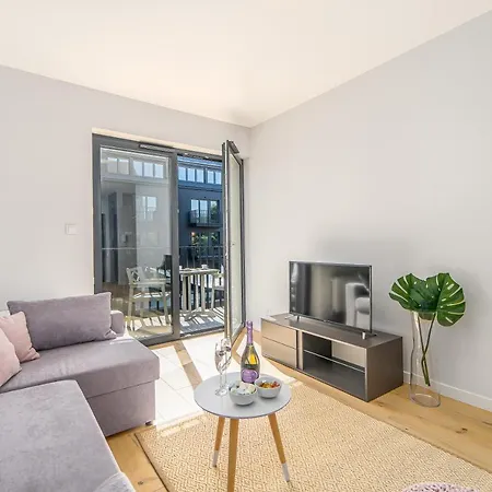 Rent Like Home - Apartament Kolo Brzegu I